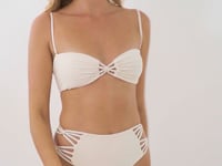 Carica e avvia il video nel visualizzatore di galleria, Set Malibu-Natural Bandeau-Iris High-Waist-Spin-Iris
